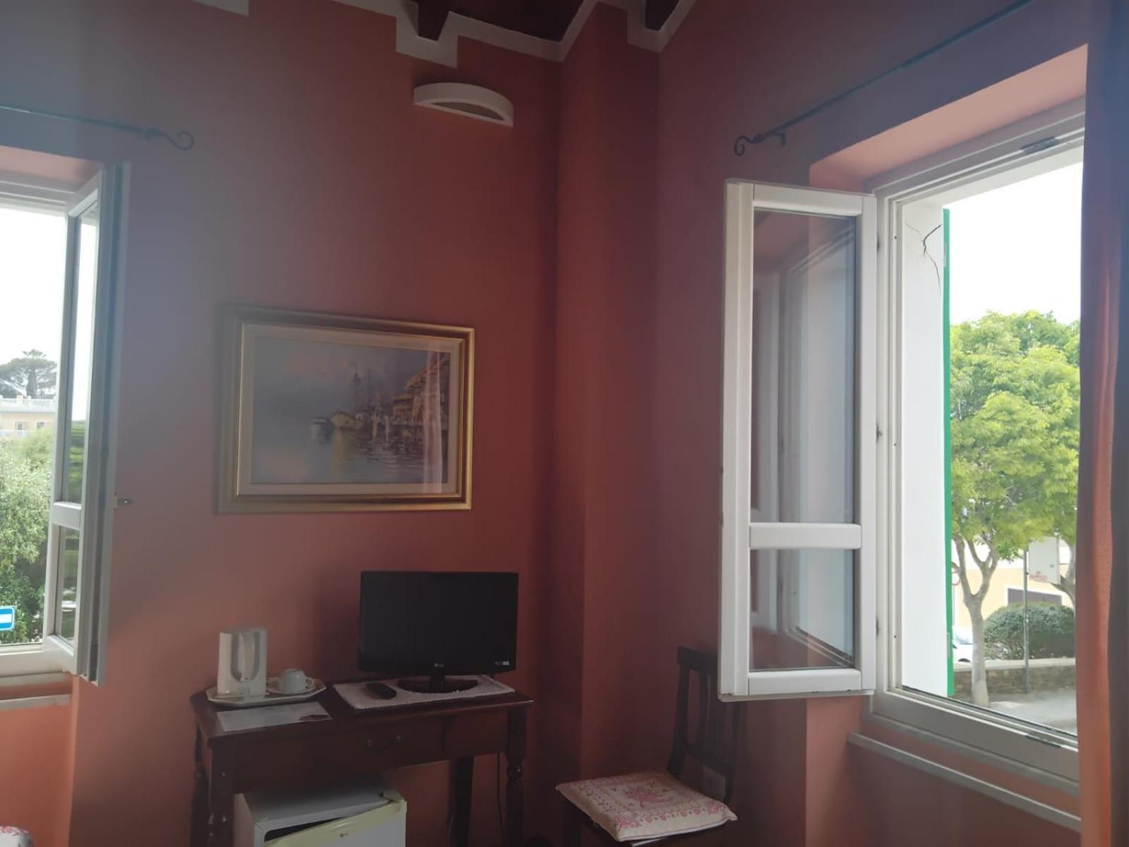 B&B Guest House Il Porto Vecchio Стінтіно Екстер'єр фото