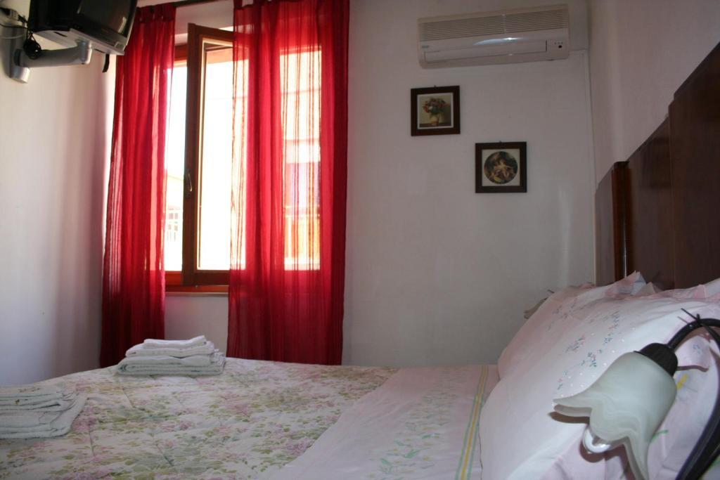 B&B Guest House Il Porto Vecchio Стінтіно Номер фото